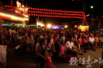 2012六房媽過爐_戲棚下