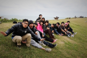 一群成大人跑到台東跨年