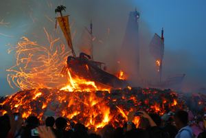   屏東縣東港鎮-燒王船