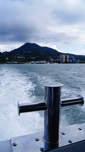 新北市八里區－海上十字架