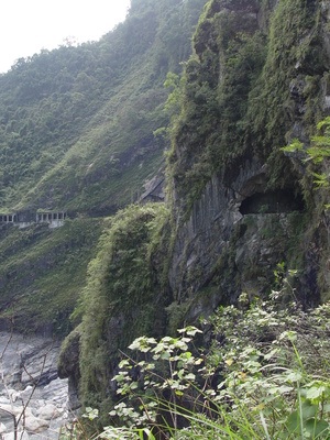 花蓮縣秀林鄉─瓜溪中游的陡峻峽谷