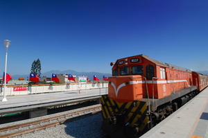 屏東縣林邊鄉-高架車站