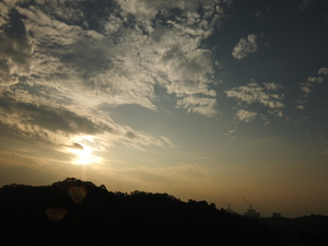 中研夕陽