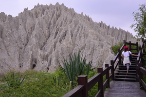 高雄市彌陀區－迷你版的月世界