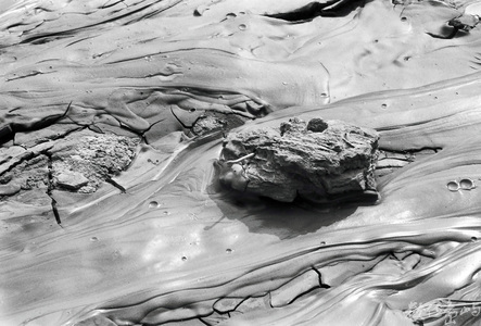 潮汐來到的日子之於夕陽之間