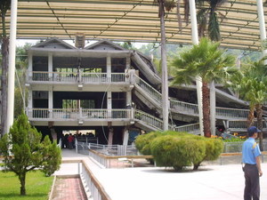 921大地震光復國中-校園的殘骸