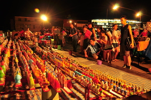 喜歡嗎？爸爸擲給妳.