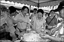 霞海城隍廟佈施