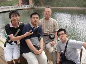 在億載金城與周老師和同學合拍