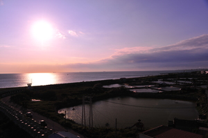 夕陽餘輝下的大鵬灣一角