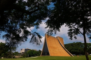 台中市西屯區-東海路思義教堂