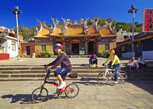 輕騎遊慈天宮