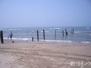 新北市淡水區－海中柱