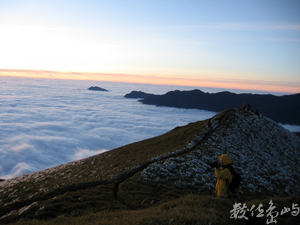 天闊路遙_奇萊南峰