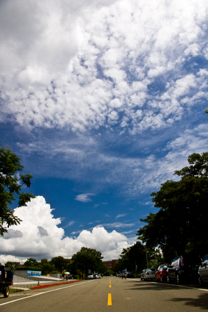 很接近天空的校園
