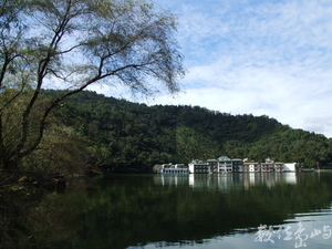 埔里鯉魚潭