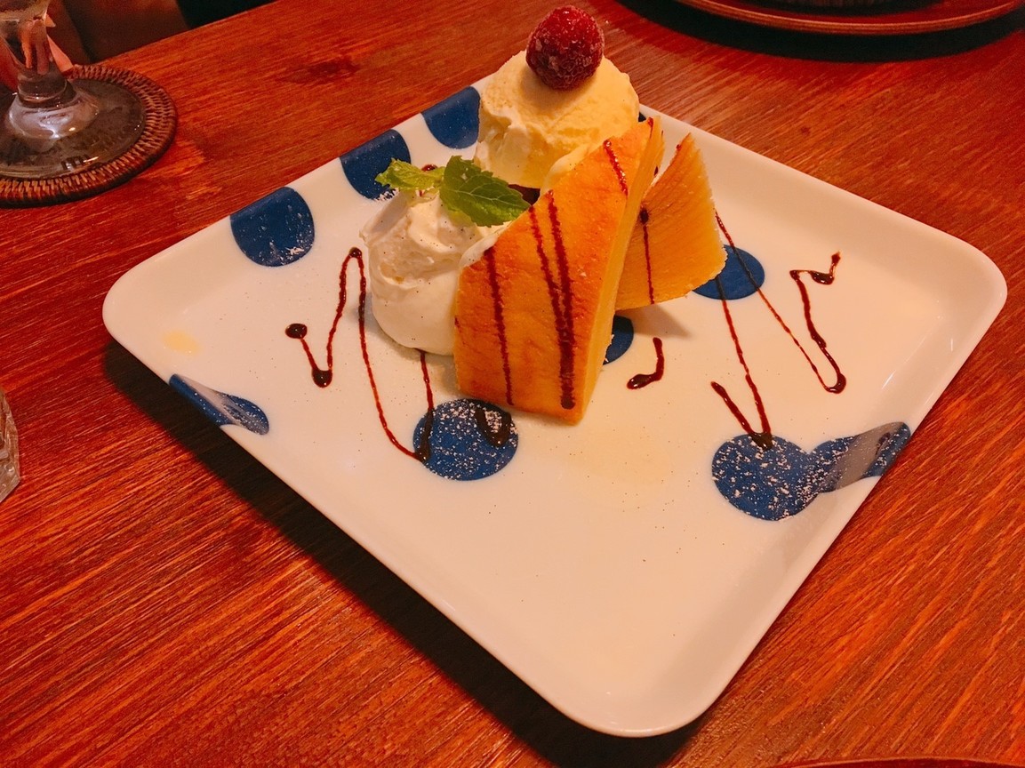 UZNA OMOM 杏桃鬆餅屋