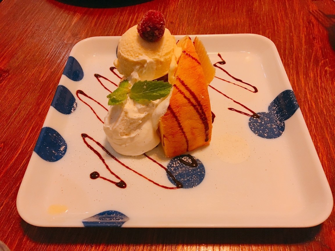 UZNA OMOM 杏桃鬆餅屋