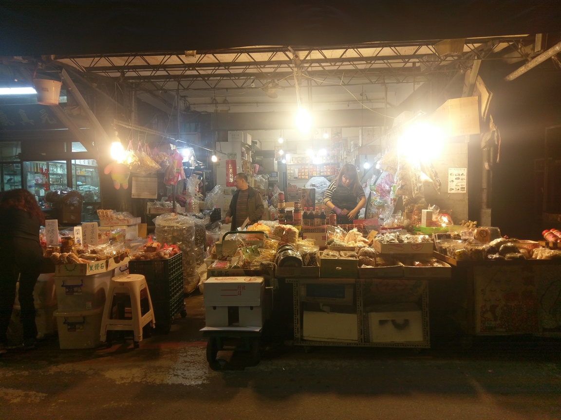 巷弄裡的雜貨店