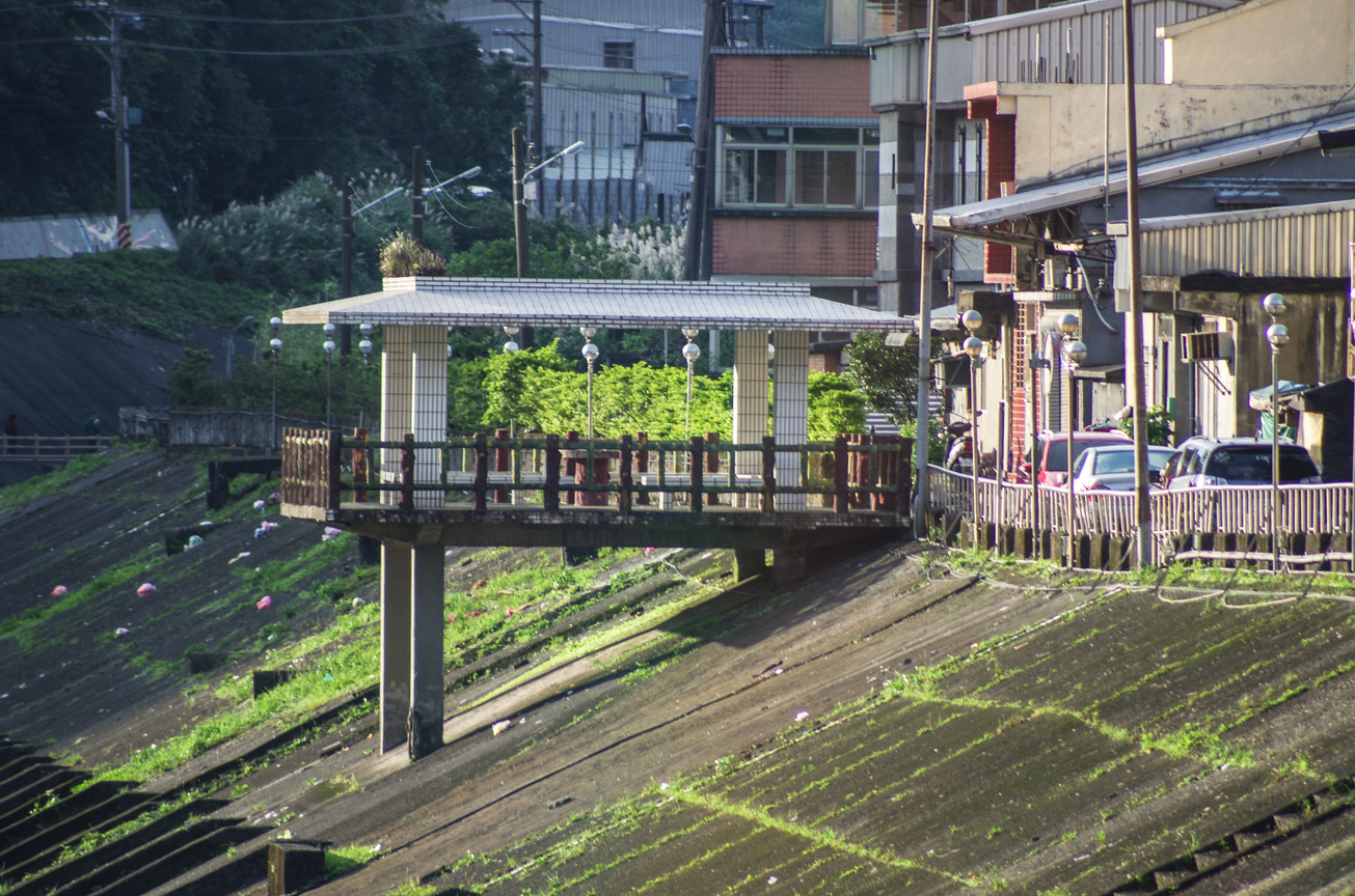 河堤