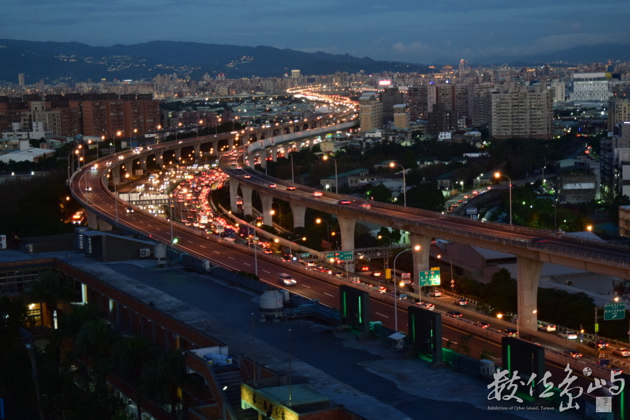 夜晚國道