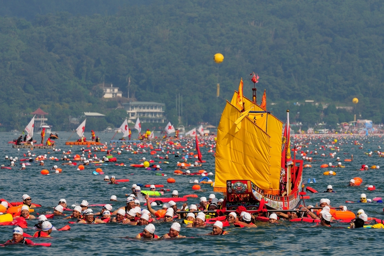 媽祖婆橫渡日月潭