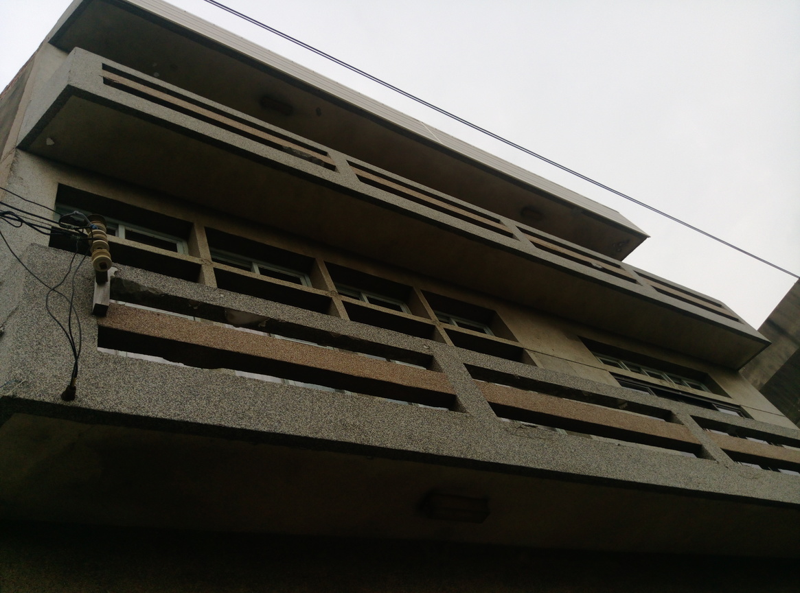 後龍一民宅正面