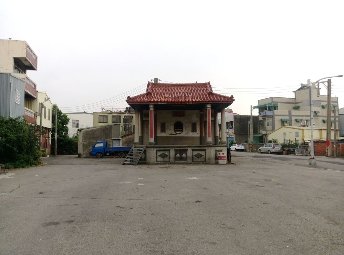 後龍一廟前戲台