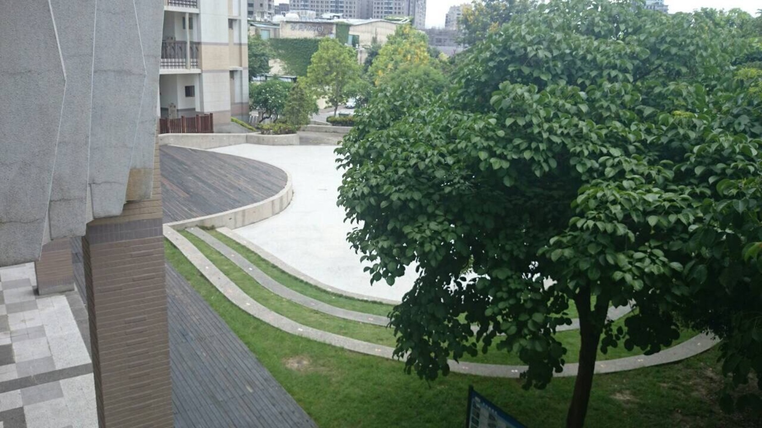 仁美國小的溜冰場