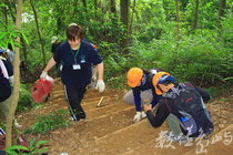 橫嶺山步道工作假期-整修步道階梯-3-台中縣和平鄉中坑村大雪山社區-20080519