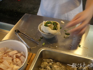 製作海鮮包