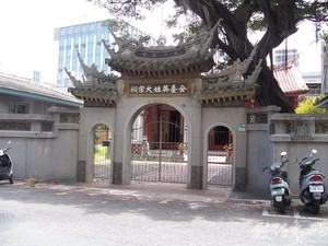 附近的古建築