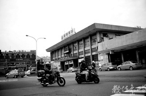 基隆˙一個人記念鄭桑溪之旅