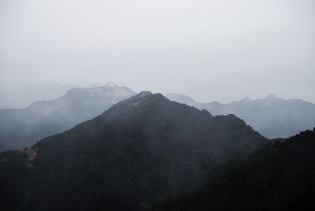 台灣百岳 - 人山鏈史