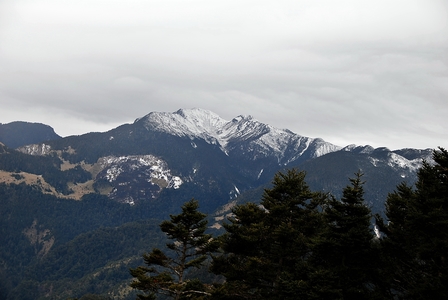 台灣百岳 - 人山鏈史