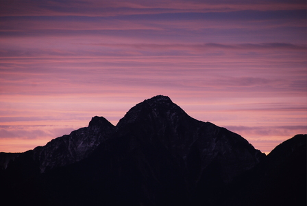 台灣百岳 - 人山鏈史
