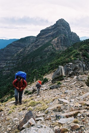 台灣百岳:山與人