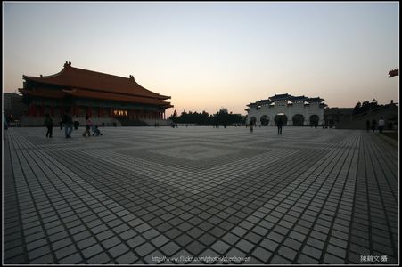 Canon EF-S 10-22mm f/3.5-4.5