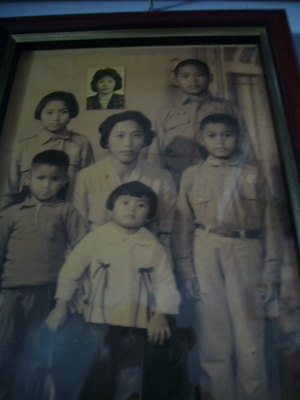 外婆家的黑白照片