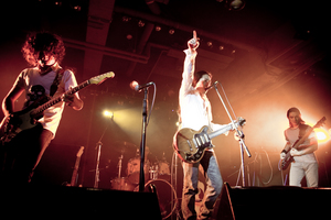 教練樂隊專輯發行日