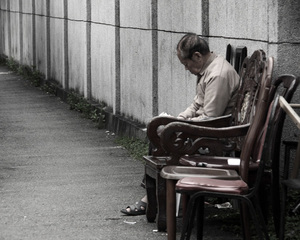 「憶眷」─ 休憩的說書人。