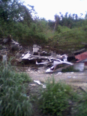 被土石流覆蓋個房子