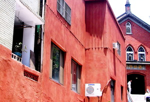 開窗才能看到景,窗的本身也是景