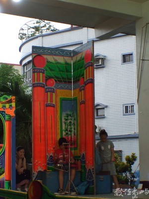 小妹妹獨挑大樑