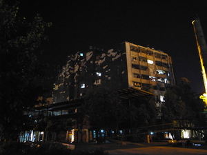 剝落的很像燈火通明