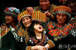 入選    曾金磬-逗