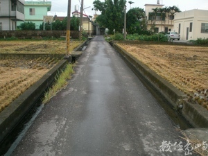 鶴岡小路