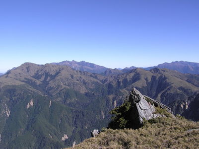 流星遺落的藍寶石