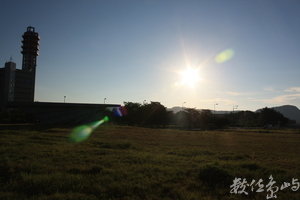 台東火車站廣場草地