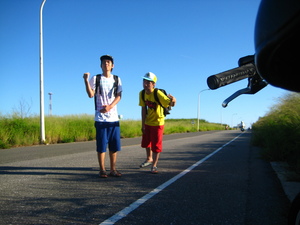 腳踏車是我們腳架也是我們的攝影師